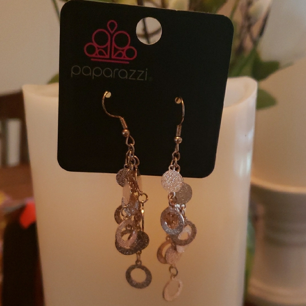Paparazzi Gold Cascading Earrings